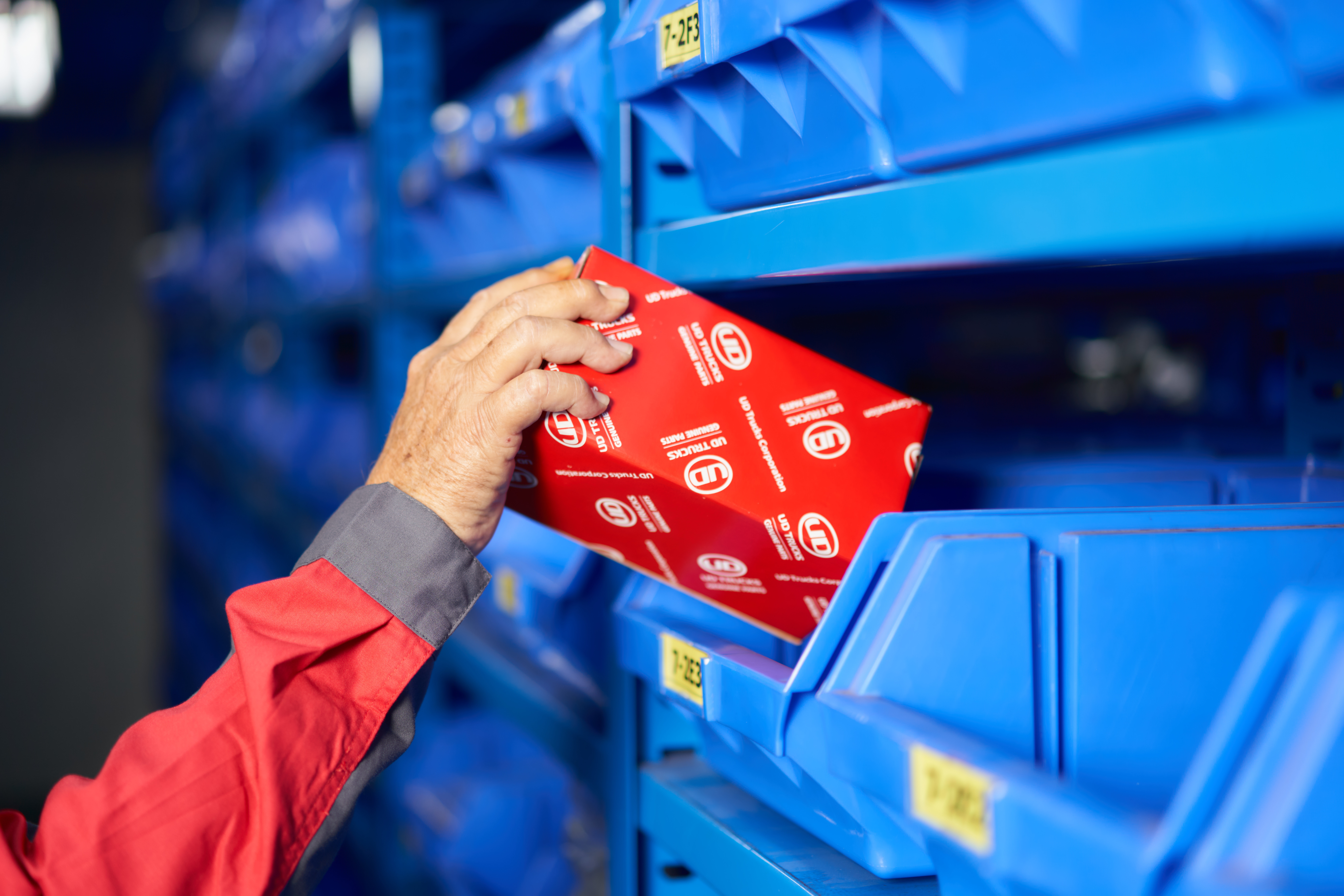 UD Genuine parts being selected for a UD Truck