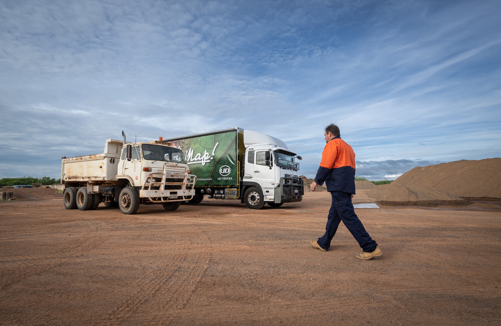 JSW Holdings historic UD with the Lap of the Map Truck